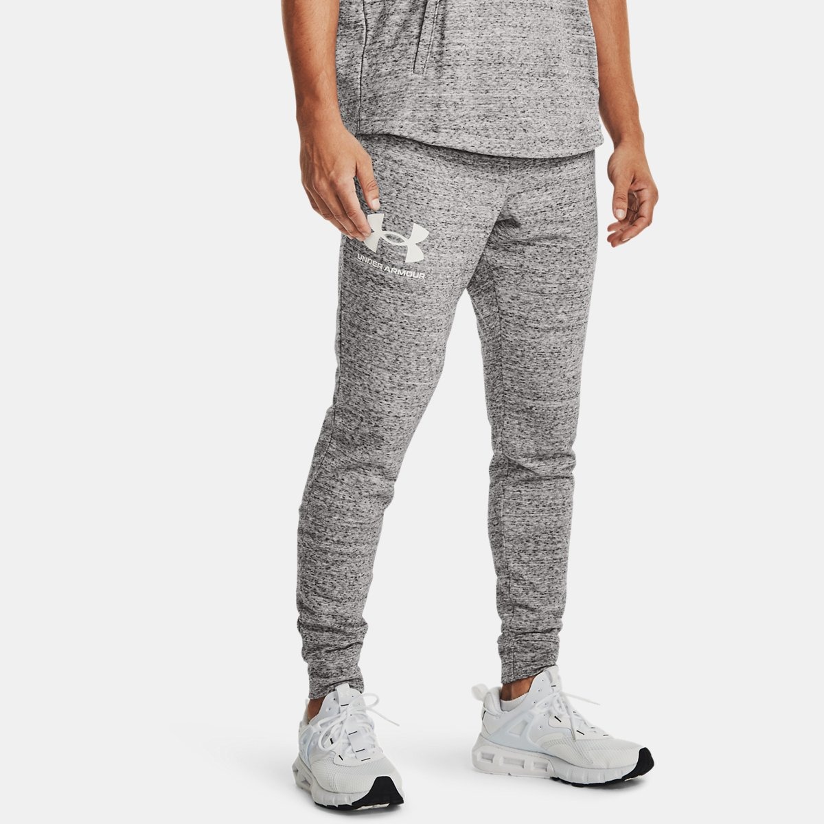 Man Joggers in White - Under Armour GOOFASH