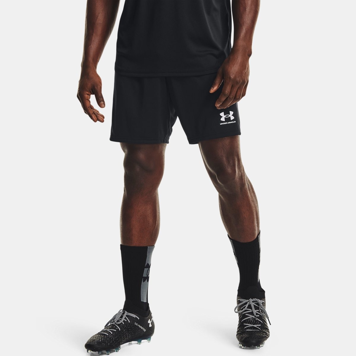 Man Shorts in Black Under Armour GOOFASH