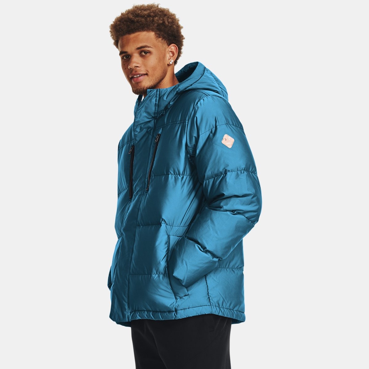Men Blue Down Jacket from Under Armour GOOFASH