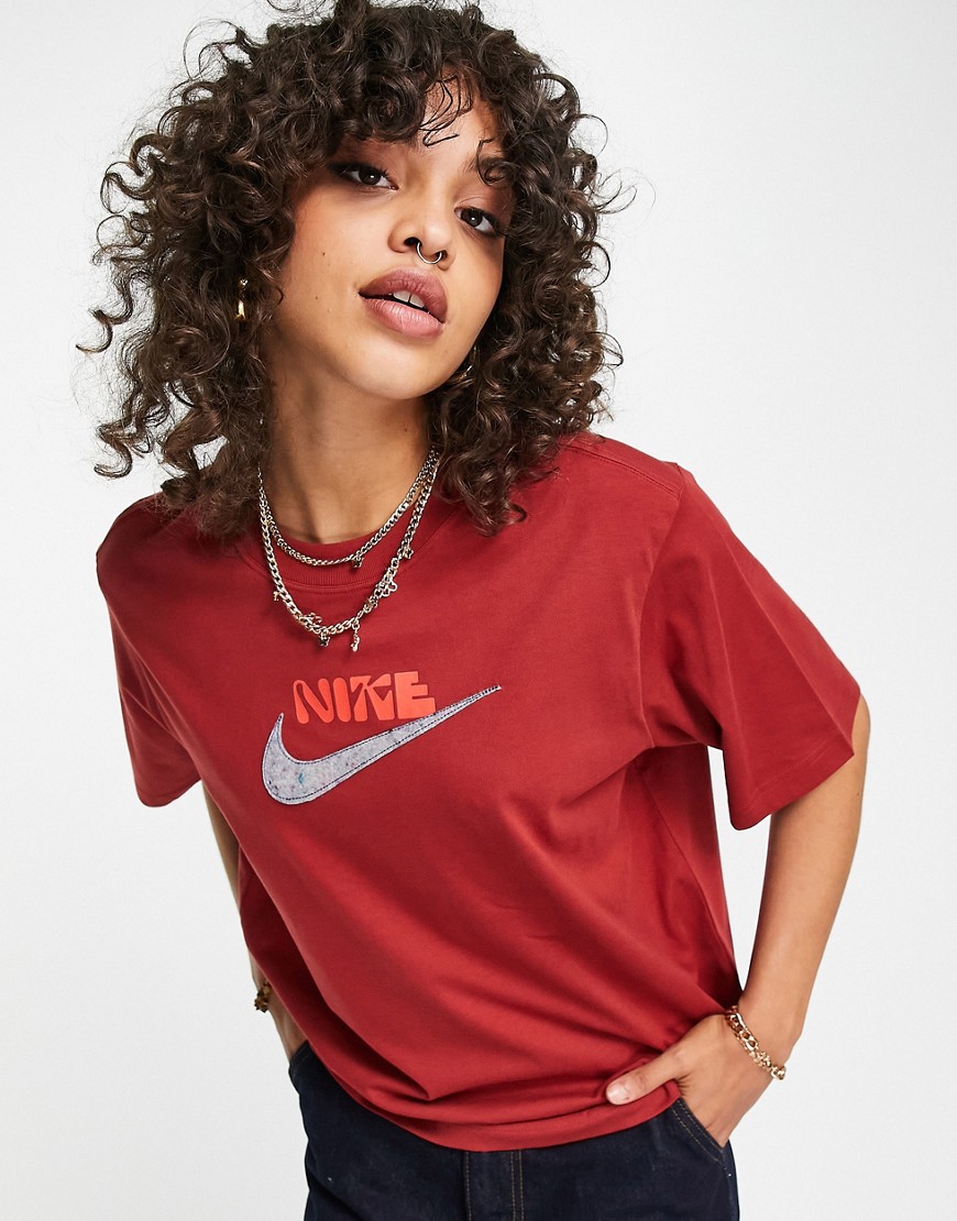 Nike Women T-Shirt in Red Asos GOOFASH