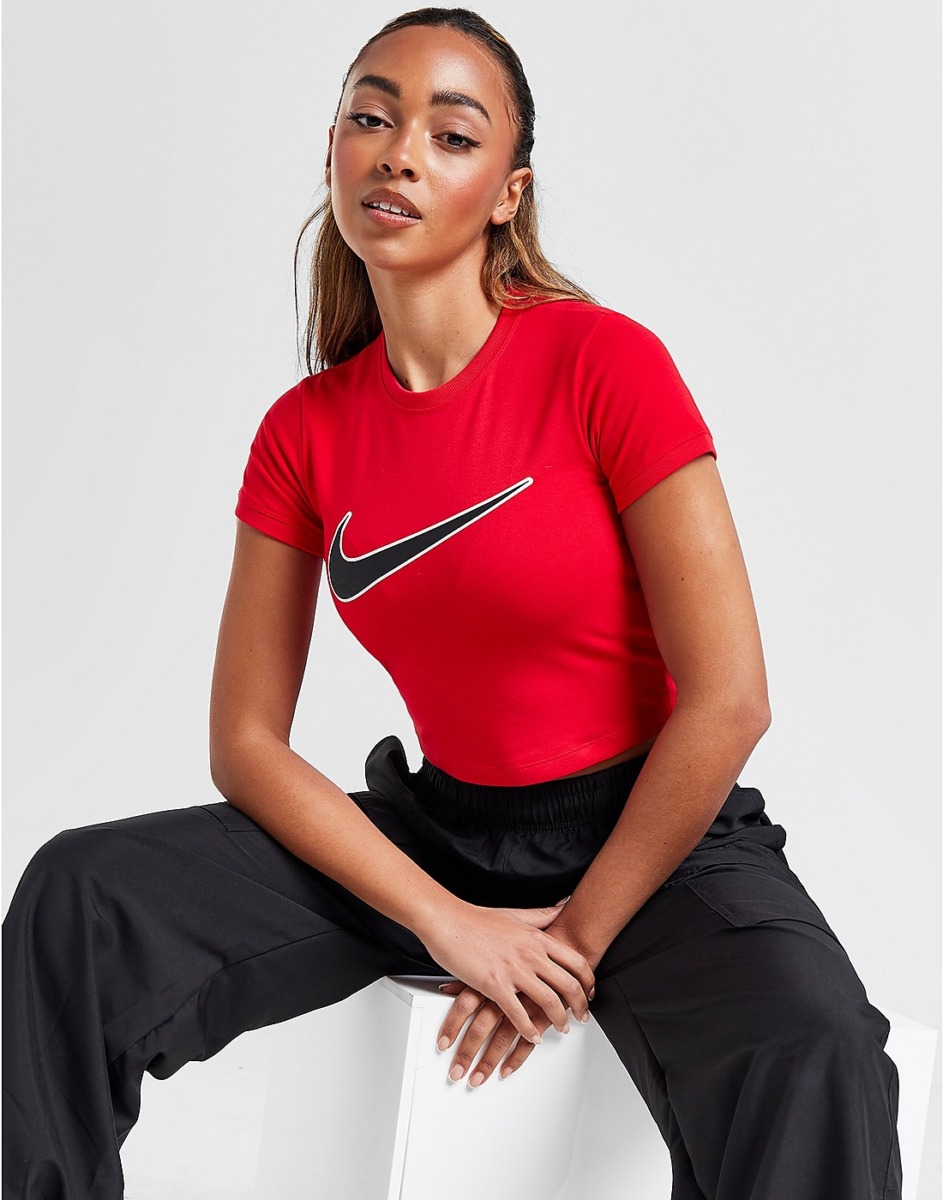Nike Women's T-Shirt Red by JD Sports GOOFASH