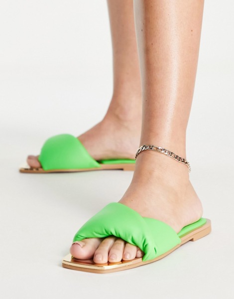 Sandals in Green - Asos - River Island GOOFASH