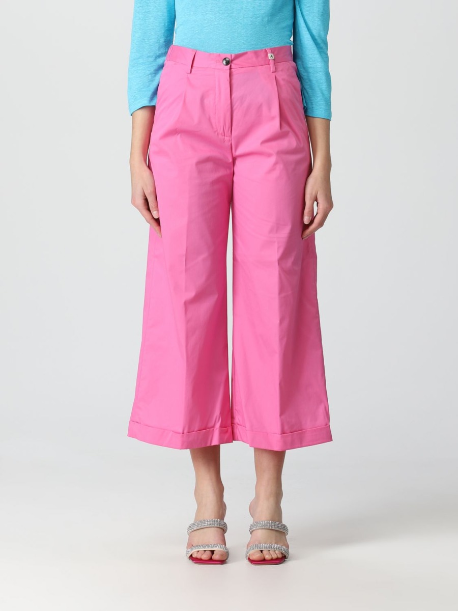 Trousers in Pink for Woman at Giglio GOOFASH