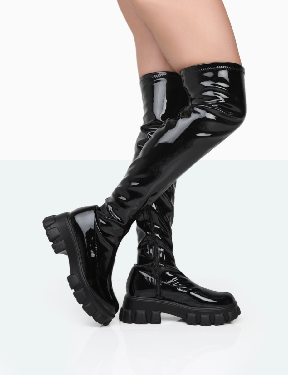 Women Knee High Boots in Black from Public Desire GOOFASH
