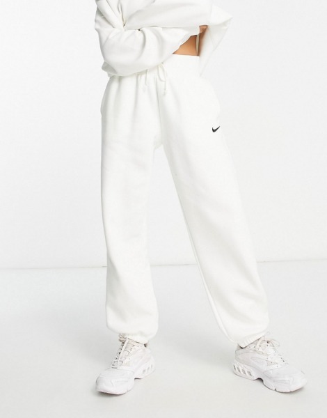 Women Sweatpants in White Nike Asos GOOFASH