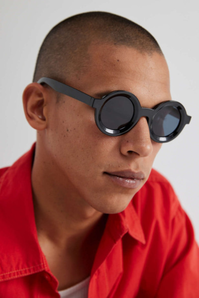 Urban Outfitters Caldwell Round Sunglasses Black | GOOFASH
